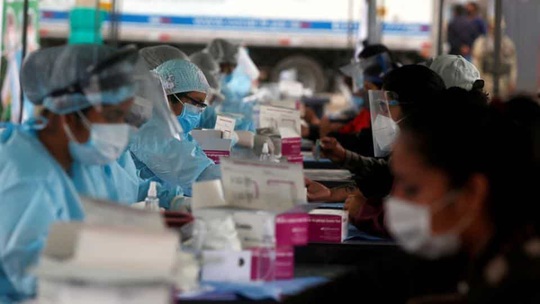 Thông tin bất lợi cho vắc-xin Covid-19 của Trung Quốc - Ảnh 1.