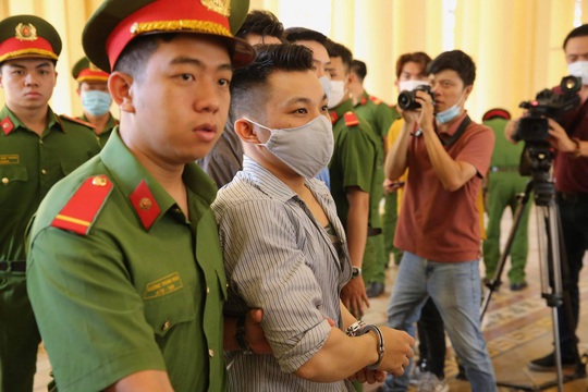 Hình ảnh những bị cáo bao che, tiếp tay cho Lê Quốc Tuấn - kẻ gây thảm án ở Củ Chi - Ảnh 6.