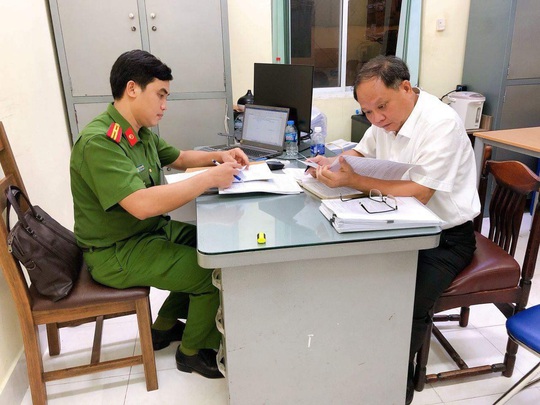 Khởi tố, bắt tạm giam ông Tất Thành Cang - Ảnh 3.