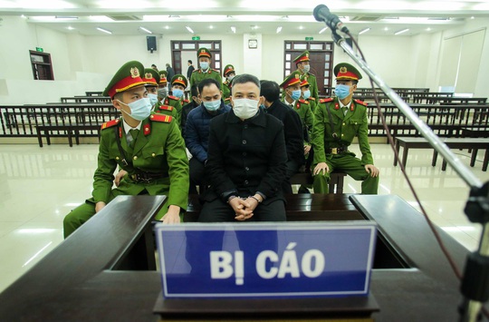 CLIP: Phiên tòa xử vụ án đa cấp Liên Kết Việt triệu tập kỷ lục hơn 6.000 bị hại - Ảnh 7.