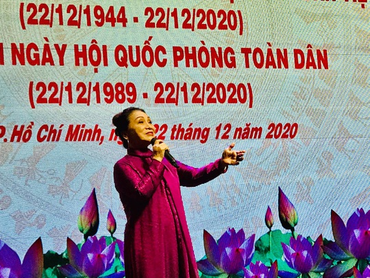 Nghệ sĩ hát mừng ngày thành lập Quân đội nhân dân Việt Nam - Ảnh 1.