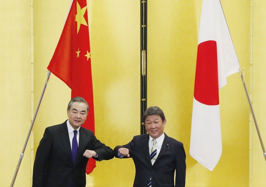 Hội đồng tỉnh Okinawa phản đối phát ngôn của ông Vương Nghị - Ảnh 2.