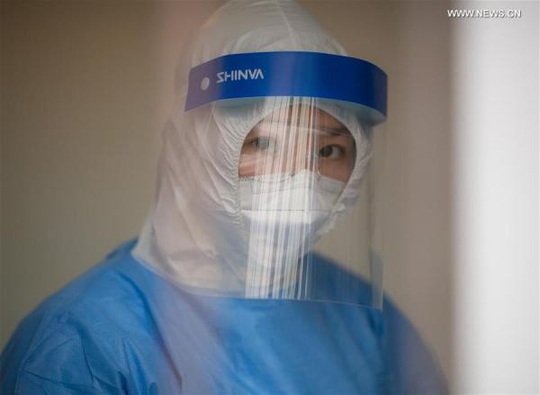 Thế giới trong vòng xoáy virus corona: Những bức hình ám ảnh - Ảnh 10.