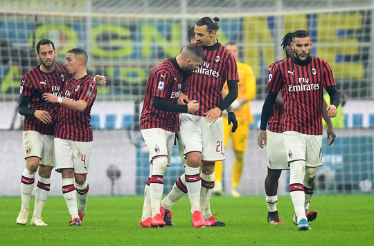 Ibrahimovic đua tài Lukaku, AC Milan thua sốc trận derby Milan - Ảnh 5.