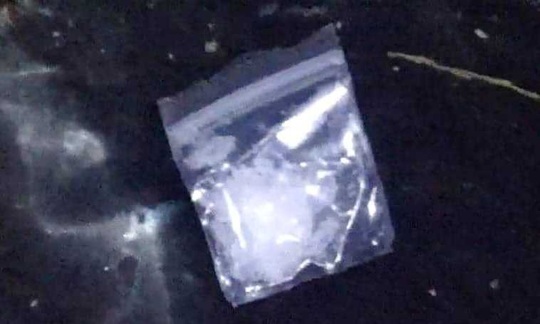 Sau phát súng từ tân giám đốc công an tỉnh, Công an TP Đà Lạt đánh úp quán bar có nhiều người phê ma túy - Ảnh 3.