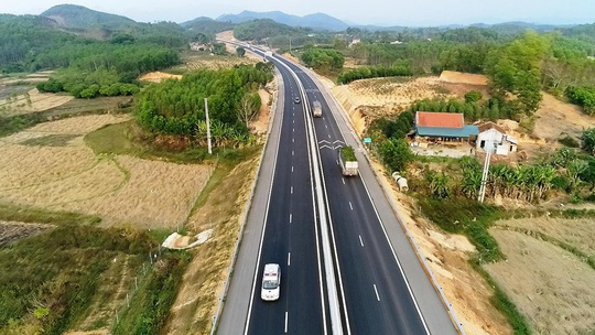 Bắt đầu thu phí cao tốc Bắc Giang - Lạng Sơn với giá từ 135.000-520.000 đồng - Ảnh 1.