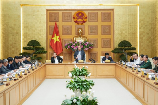 Thủ tướng Chính phủ: Chưa chốt thời điểm học sinh đi học trở lại - Ảnh 1.