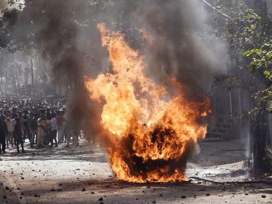 Bạo loạn ở thủ đô Ấn Độ: 7 người chết, 150 người bị thương - Ảnh 2.