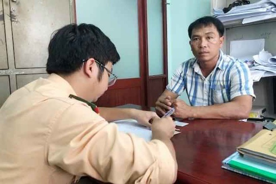 Buồn ngủ, đâm vào xe tổ tuần tra khiến 1 chiến sĩ hy sinh - Ảnh 2. Buồn ngủ, đâm vào xe tổ tuần tra khiến 1 chiến sĩ hy sinh - Ảnh 2.