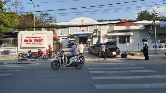 Phú Quốc họp khẩn điều tra lộ trình của ca bệnh Covid-19 thứ 54 - Ảnh 2.