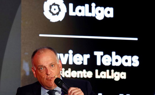 La Liga hoãn vô thời hạn, Barcelona và Real Madrid ngẩn ngơ - Ảnh 1.