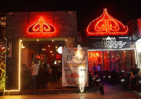 Quán bar Buddha thêm 2 ca mắc mới, Việt Nam có 237 bệnh nhân Covid-19 - Ảnh 2.