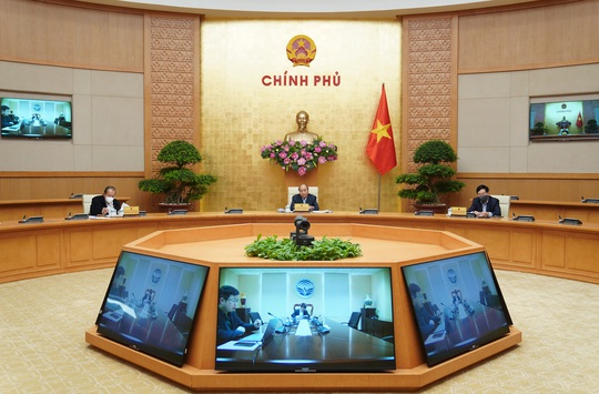 Thủ tướng: Hà Nội, TP HCM và 26 tỉnh, thành tiếp tục thực hiện nghiêm Chỉ thị 16 - Ảnh 2.