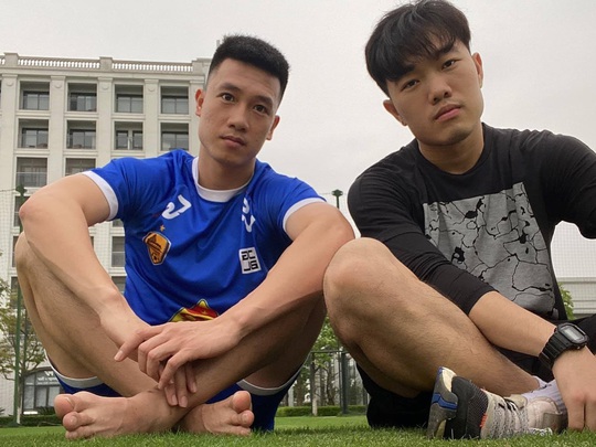 Bệnh viện đội tuyển chờ bác sĩ Choi - Ảnh 1.