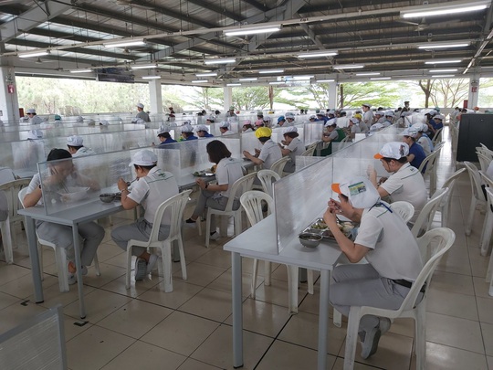 Doanh nghiệp, Công đoàn thay đổi để thích nghi trước dịch Covid-19 - Ảnh 2.