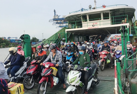 Từ ngày 7 đến ngày 15-4, các phương tiện nào bị cấm qua phà Cát Lái? - Ảnh 1.