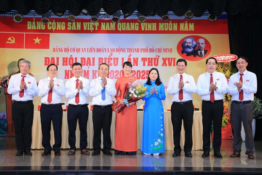 Bà Trần Thị Diệu Thúy tiếp tục được bầu giữ chức Bí thư Đảng ủy Cơ quan LĐLĐ TP HCM - Ảnh 4.