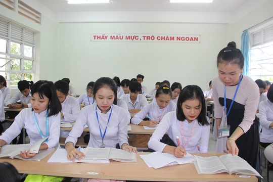 CLIP: Cô giáo trẻ ở Cà Mau tiết lộ lý do hát cải lương khi dạy truyện Kiều - Ảnh 5.