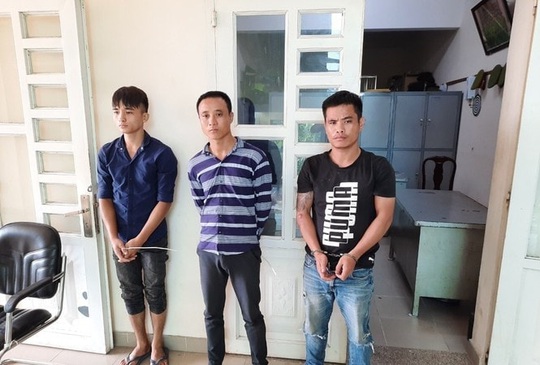 Bắt nhóm cho vay nặng lãi, chiếm nhà đất ở Đồng Nai - Ảnh 1.