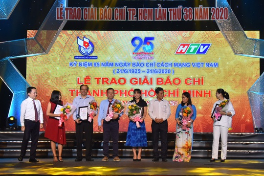 Báo Người Lao Động nhận 8 giải báo chí TP HCM - Ảnh 5.