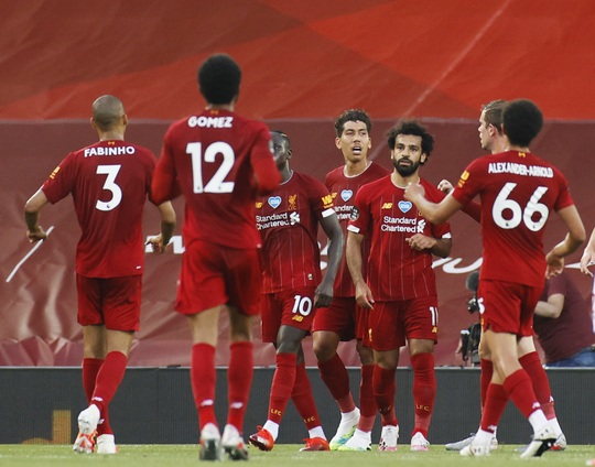 Thảm bại trước Chelsea, Man City dâng ngôi vô địch cho Liverpool - Ảnh 9.