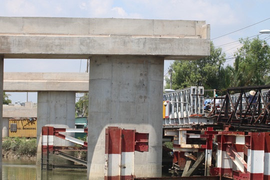TP HCM: Xin chủ trương đầu tư công dự án cầu đường Nguyễn Khoái nối quận 1,4 và 7 - Ảnh 4.