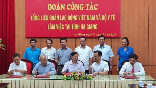 Bộ Y tế và Tổng LĐLĐ Việt Nam phối hợp nâng cao sức khỏe cho người lao động - Ảnh 4.