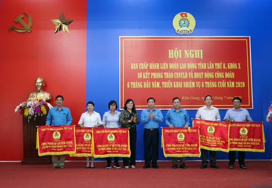 Tập trung chăm lo đoàn viên - lao động khó khăn - Ảnh 1.