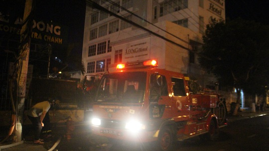 Đà Nẵng: Cháy khách sạn 7 tầng, thiêu rụi 2 xe máy - Ảnh 2.