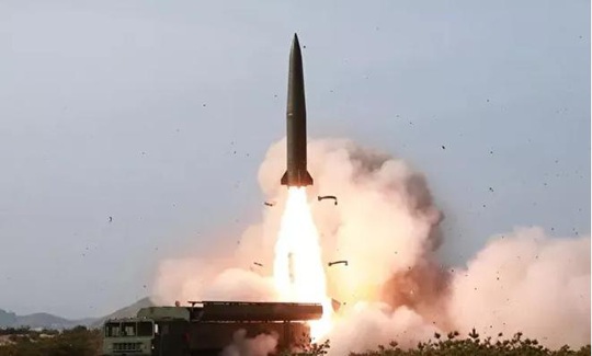 Triều Tiên không đơn giản, đang chế tên lửa đánh bại cả Patriot, Aegis, THAAD - Ảnh 1.