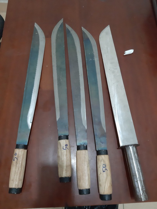 Ghen tuông, thuê ô tô chở đồng bọn, mã tấu vượt trăm cây số đi xử tình địch - Ảnh 2. Ghen tuông, thuê ô tô chở đồng bọn, mã tấu vượt trăm cây số đi xử tình địch - Ảnh 2.