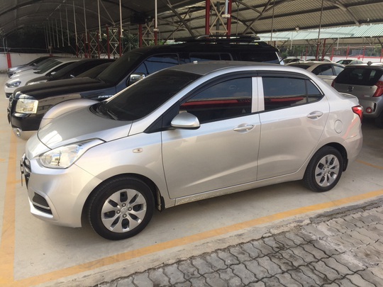 Giá ôtô cũ tiếp tục giảm - Ảnh 1.
