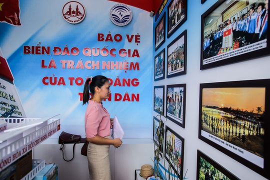 Trưng bày 300 bức ảnh về công cuộc xây dựng, bảo vệ chủ quyền biển, đảo Việt Nam - Ảnh 13.