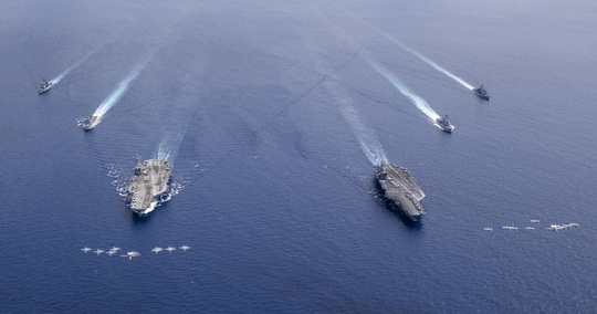 Hải quân Mỹ tập trận ở biển Đông, tàu Trung Quốc theo sát - Ảnh 3.