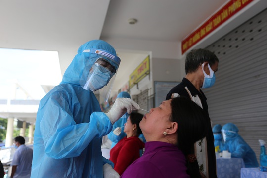 Lịch trình 2 ca Covid-19 mới ở Quảng Nam: Lây nhiễm từ người thân - Ảnh 1.