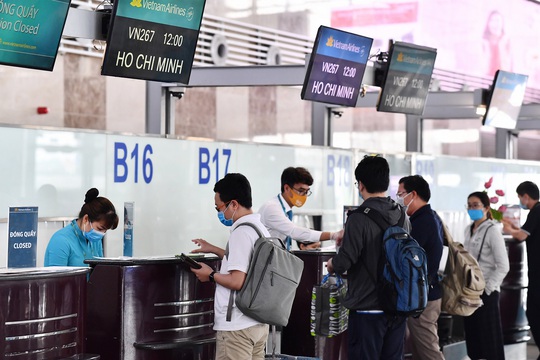 Thay đổi khu vực làm thủ tục của các hãng hàng không tại sân bay Nội Bài - Ảnh 1.