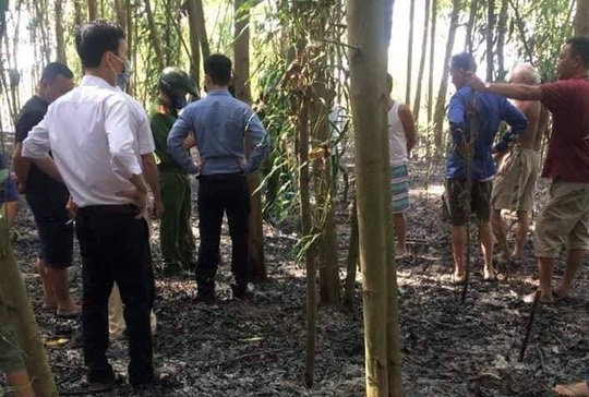 Chữa cháy rừng keo, phát hiện thi thể cụ ông 78 tuổi - Ảnh 1.