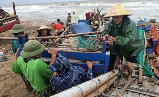 Bão số 2 suy yếu thành áp thấp khi đổ bộ đất liền - Ảnh 1.