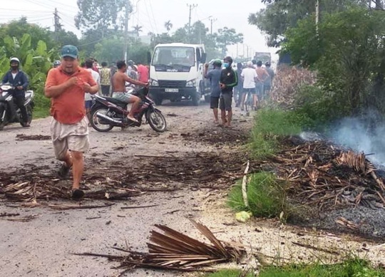 Vụ nổ chết người ở Quảng Nam: Chưa xác định người đốt rác - Ảnh 1.