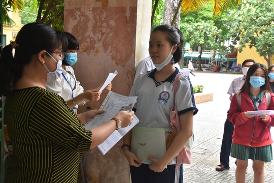 TP HCM: 115 điểm thi đón thí sinh làm thủ tục - Ảnh 6.