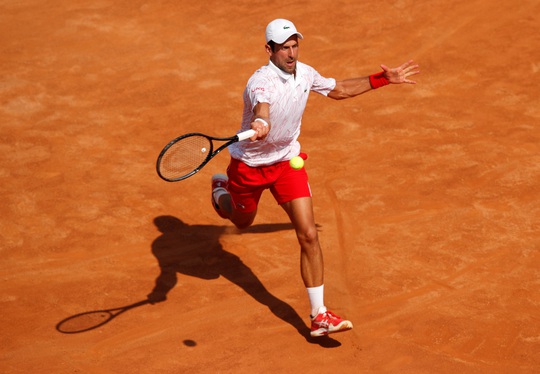 Novak Djokovic thắng dễ ngày ra quân Rome Masters 2020 - Ảnh 1.