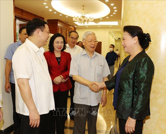 Tổng Bí thư, Chủ tịch nước chủ trì buổi làm việc với Thường vụ Thành ủy Hà Nội - Ảnh 8.