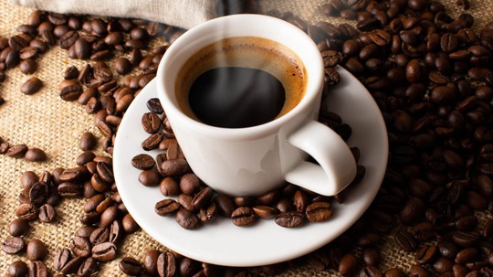 2-3 tách cà phê mỗi ngày, tác động khó tin lên dạng ung thư phổ biến - Ảnh 1.