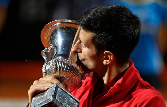 Djokovic phá kỷ lục thế giới khi đăng quang Rome Masters 2020 - Ảnh 8.
