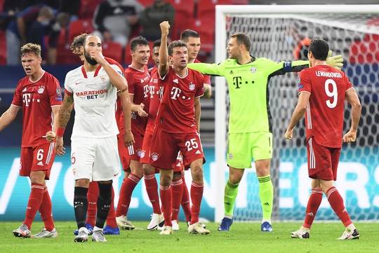 Ngược dòng đẳng cấp, Bayern Munich đăng quang Siêu cúp châu Âu - Ảnh 8.