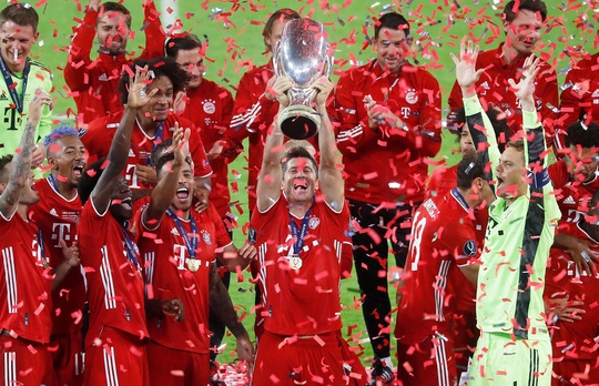Ngược dòng đẳng cấp, Bayern Munich đăng quang Siêu cúp châu Âu - Ảnh 11.