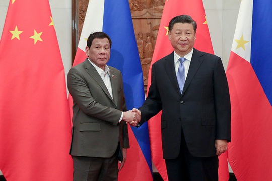 Trung Quốc muốn Philippines để phán quyết về biển Đông “ngủ yên” - Ảnh 2.