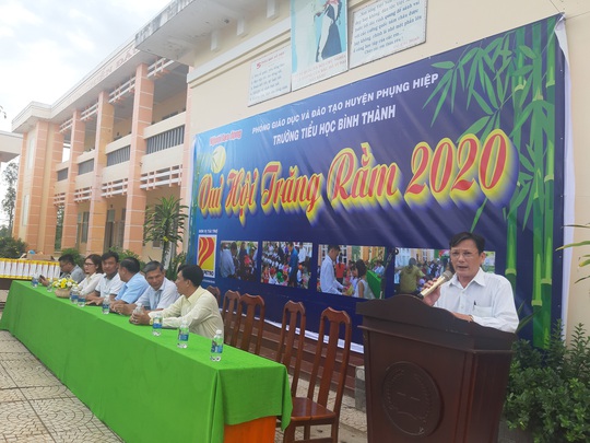 Ấp áp mùa trung thu với trẻ em nghèo Hậu Giang - Ảnh 16.