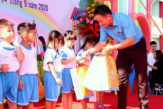 Bình Dương: Khánh thành trường học cho con công nhân - Ảnh 1.