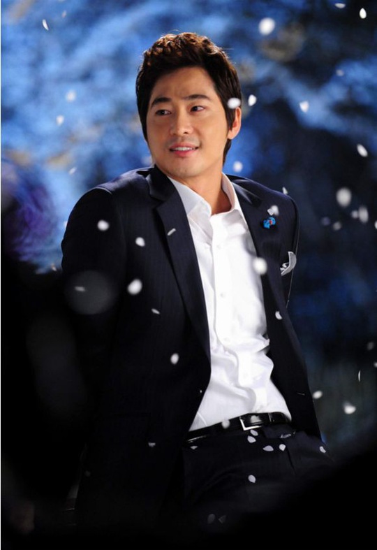 Hàng loạt ngôi sao Hàn Quốc bị cấm sóng truyền hình vì vướng xì-căng-đan - Ảnh 5.